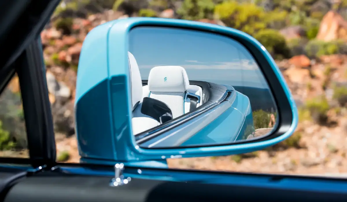 Rolls-Royce - Dawn Convertible - Best Car Rentals - Best Preowned Car - Exclusive Concierge Club.webp